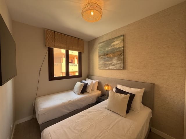 2 makuuhuone Huoneisto myytävänä paikassa El Paraíso, Benahavís mukana uima-altaan - 359 000 € (Ref: 9016405)