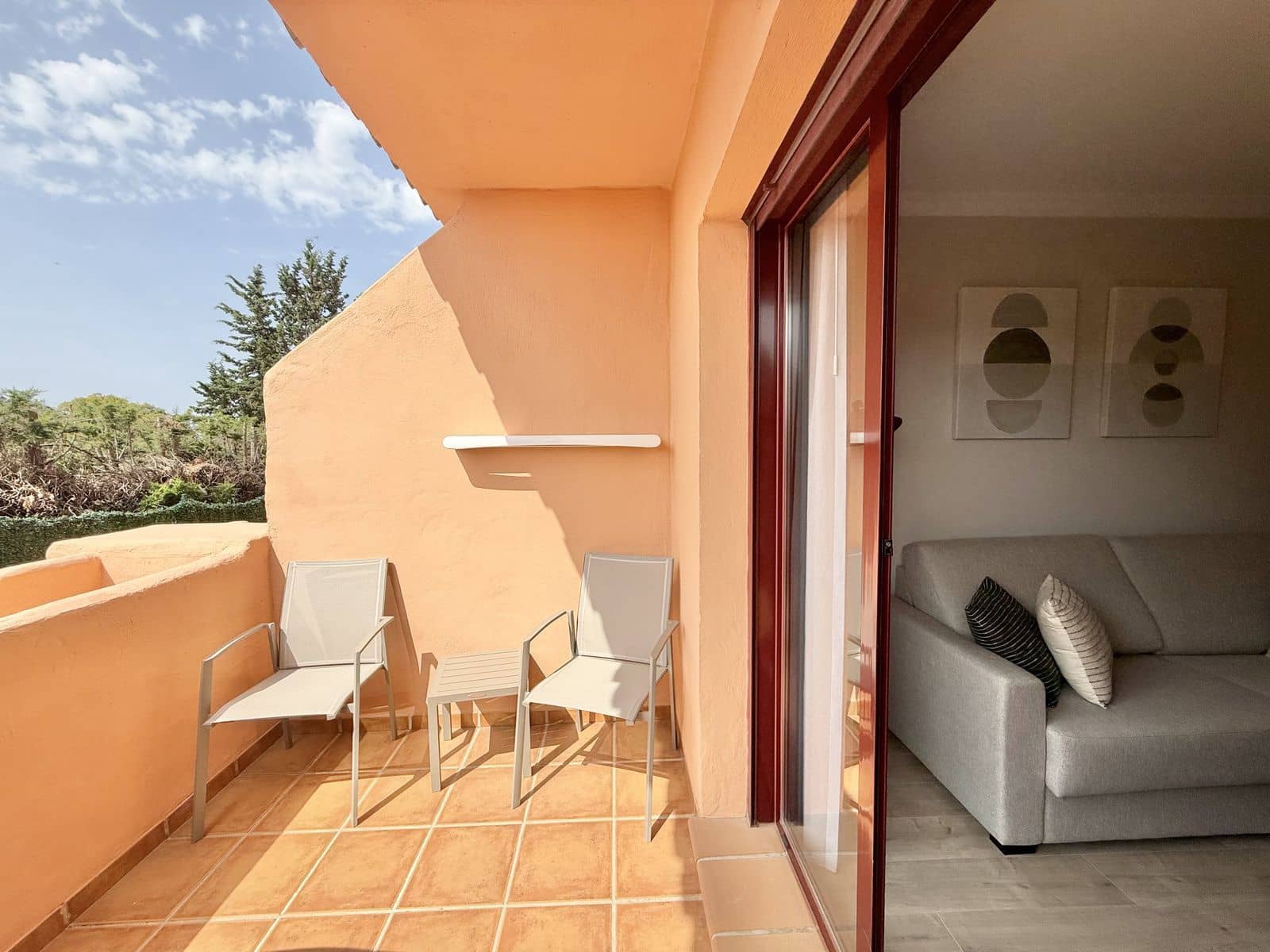 2 slaapkamer Appartement te koop in Benahavis met zwembad - € 359.000 (Ref: 9016405)