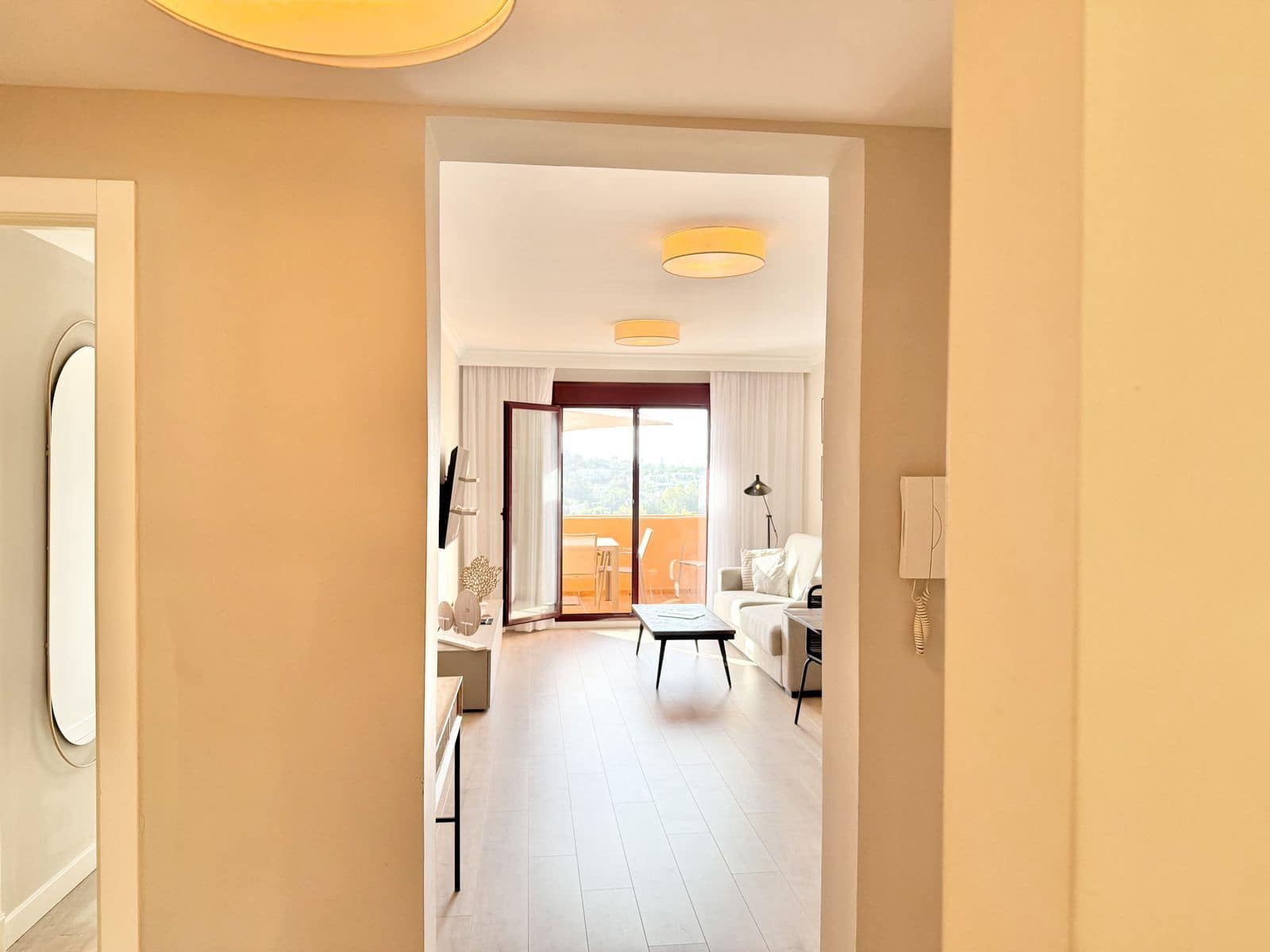 2 soveværelse Lejlighed til salg i Benahavis med swimmingpool - € 357.000 (Ref: 9097617)