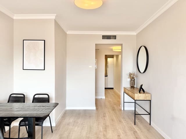 Apartamento de 2 habitaciones en El Paraíso, Benahavís en venta con piscina - 357.000 € (Ref: 9097617)