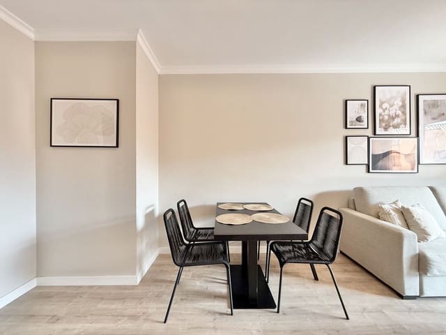 2 soverom Leilighet til salgs i El Paraíso, Benahavís med svømmebasseng - € 360 000 (Ref: 9105031)