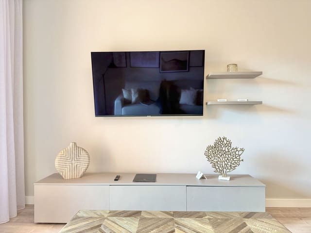 2 soverom Leilighet til salgs i El Paraíso, Benahavís med svømmebasseng - € 360 000 (Ref: 9105031)