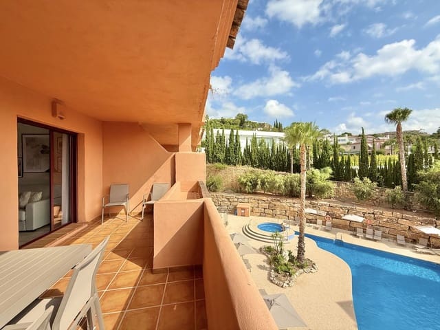 2 soverom Leilighet til salgs i El Paraíso, Benahavís med svømmebasseng - € 360 000 (Ref: 9105031)