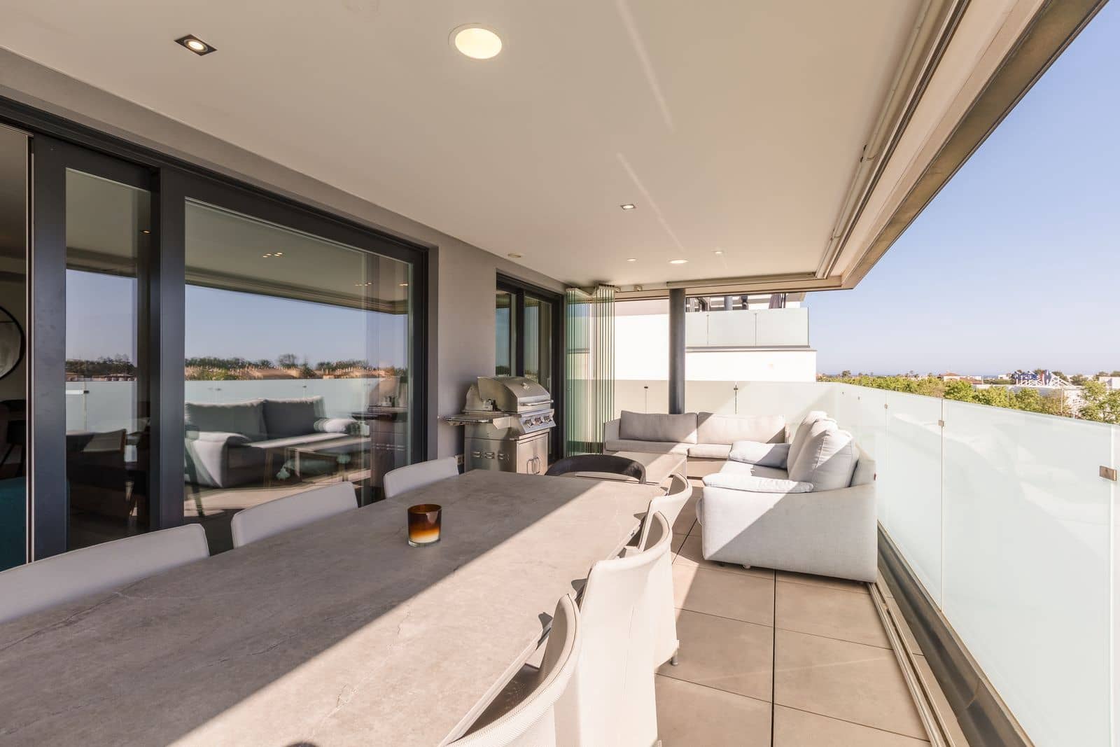 3 soveværelse Lejlighed til salg i La Cala de Mijas med swimmingpool - € 669.000 (Ref: 9105366)