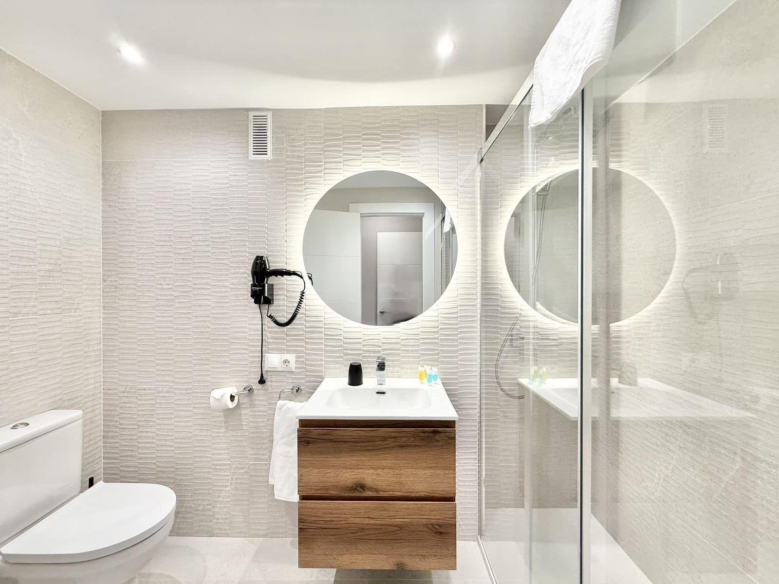 2 chambre Appartement à vendre à Benahavis avec piscine - 299 000 € (Ref: 9127445)