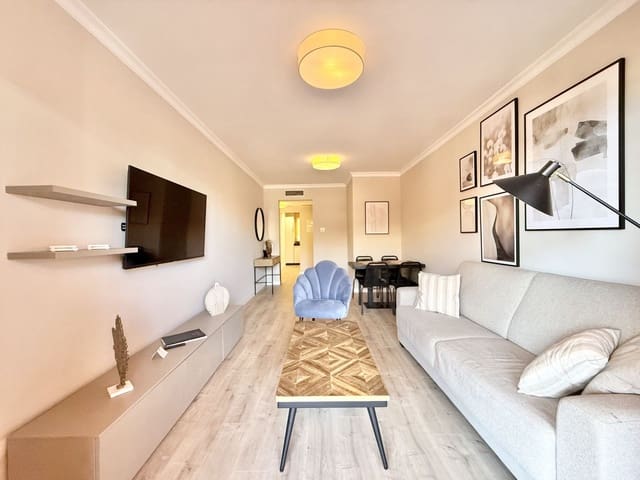 Apartamento de 2 habitaciones en El Paraíso, Benahavís en venta con piscina - 299.000 € (Ref: 9127445)