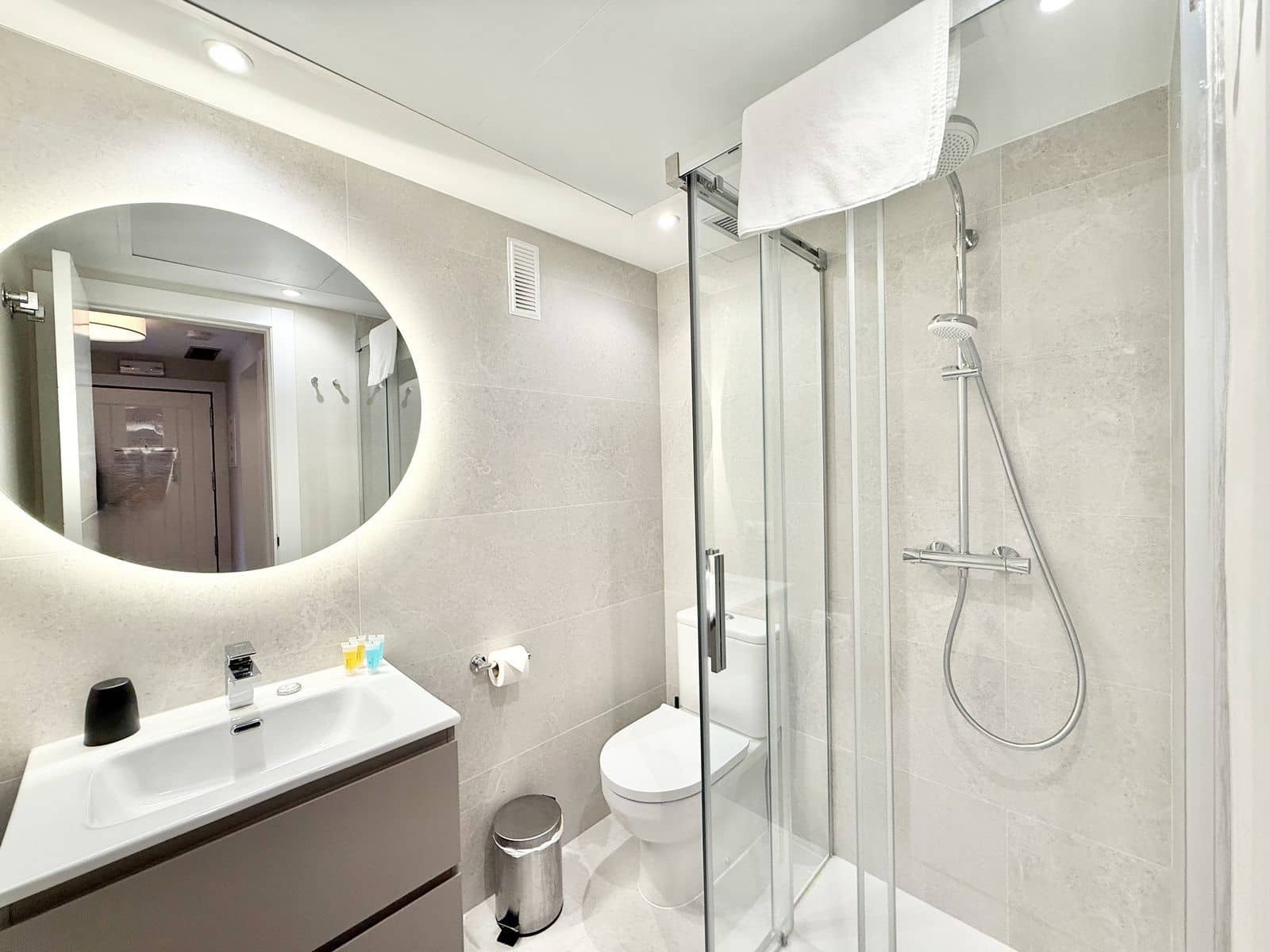 2 chambre Appartement à vendre à Benahavis avec piscine - 299 000 € (Ref: 9127445)