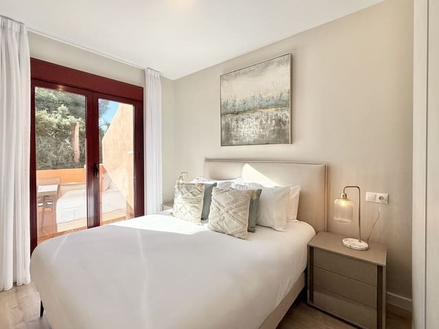 2 sovrum Lägenhet till salu i El Paraíso, Benahavís med pool - 335 000 € (Ref: 9153336)