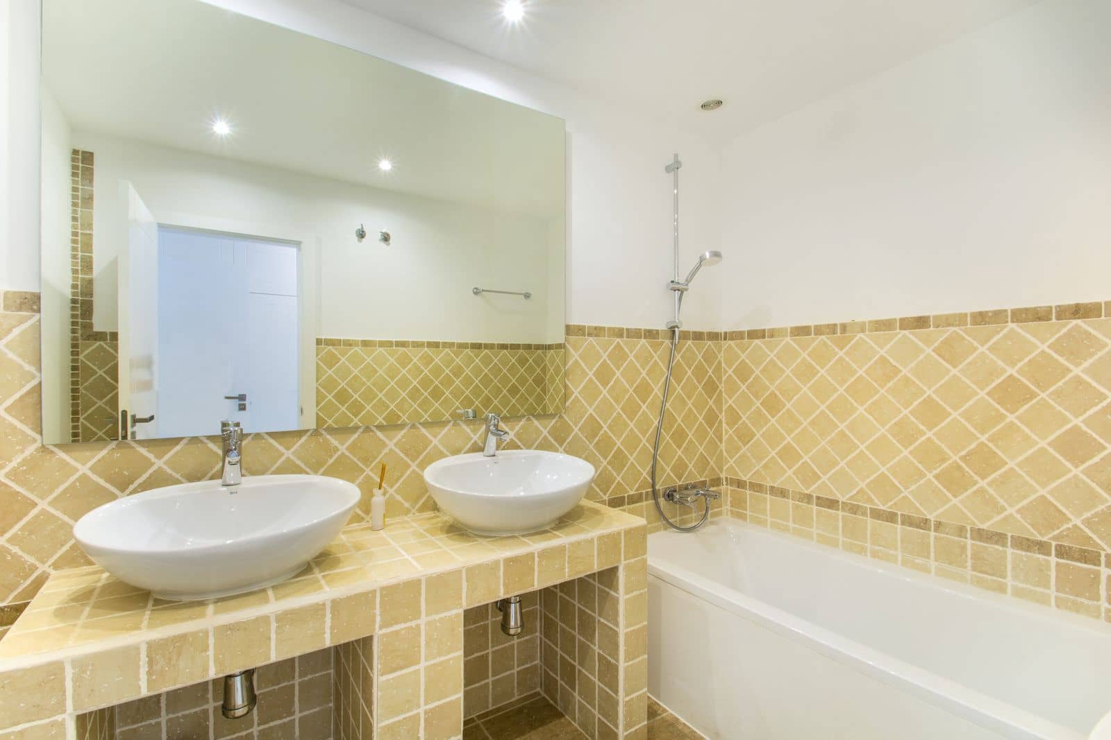 2 Zimmer Apartment zu verkaufen in New Golden Mile mit Pool - 379.000 € (Ref: 9161715)