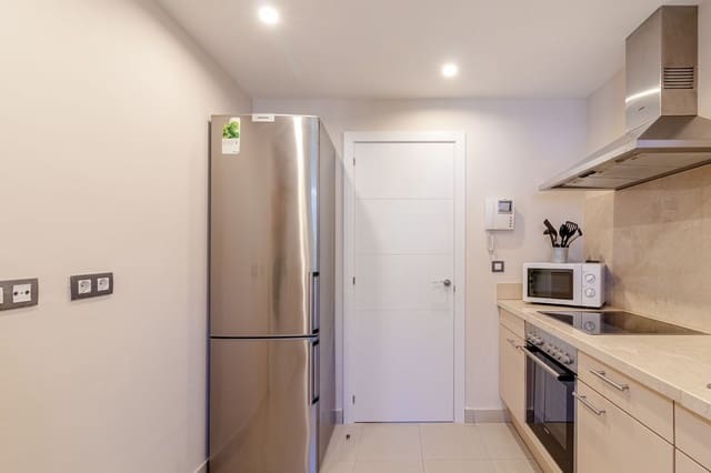 2 makuuhuone Huoneisto myytävänä paikassa El Paraiso, Estepona mukana uima-altaan - 459 000 € (Ref: 9161716)