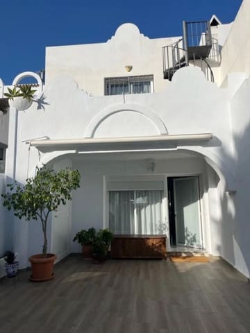 2 soveværelse Byhus til salg i La Reserva, Marbella med swimmingpool - € 350.000 (Ref: 9175746)