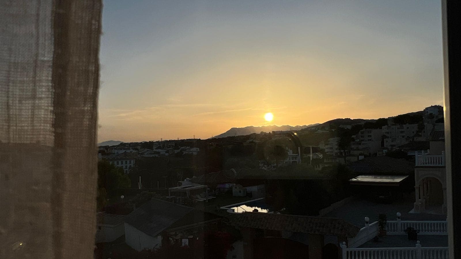 2 bedroom Apartment for sale in Riviera del Sol with pool - € 349,000 (Ref: 9184235)