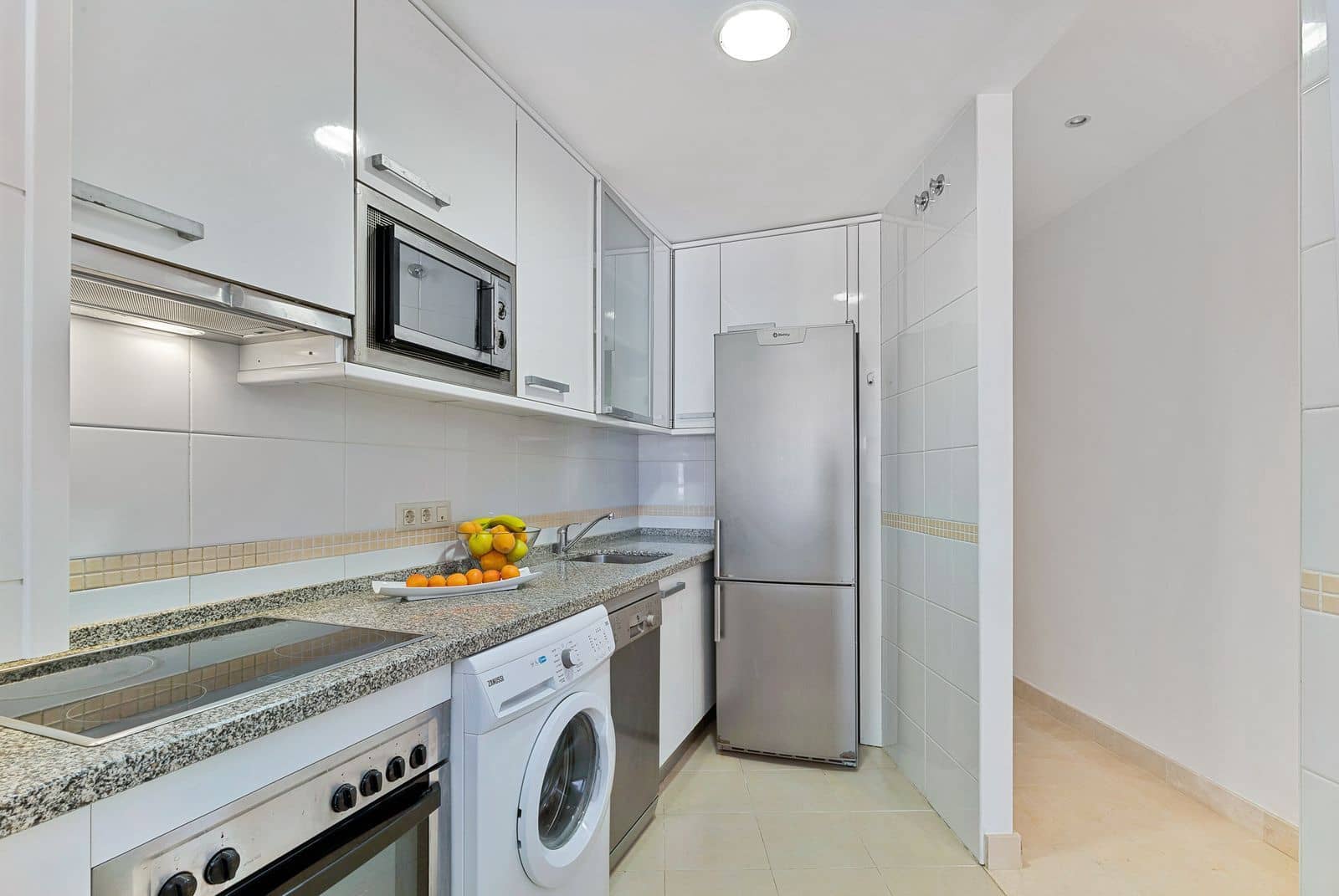 2 bedroom Penthouse for sale in Fuengirola - € 419,000 (Ref: 9184236)