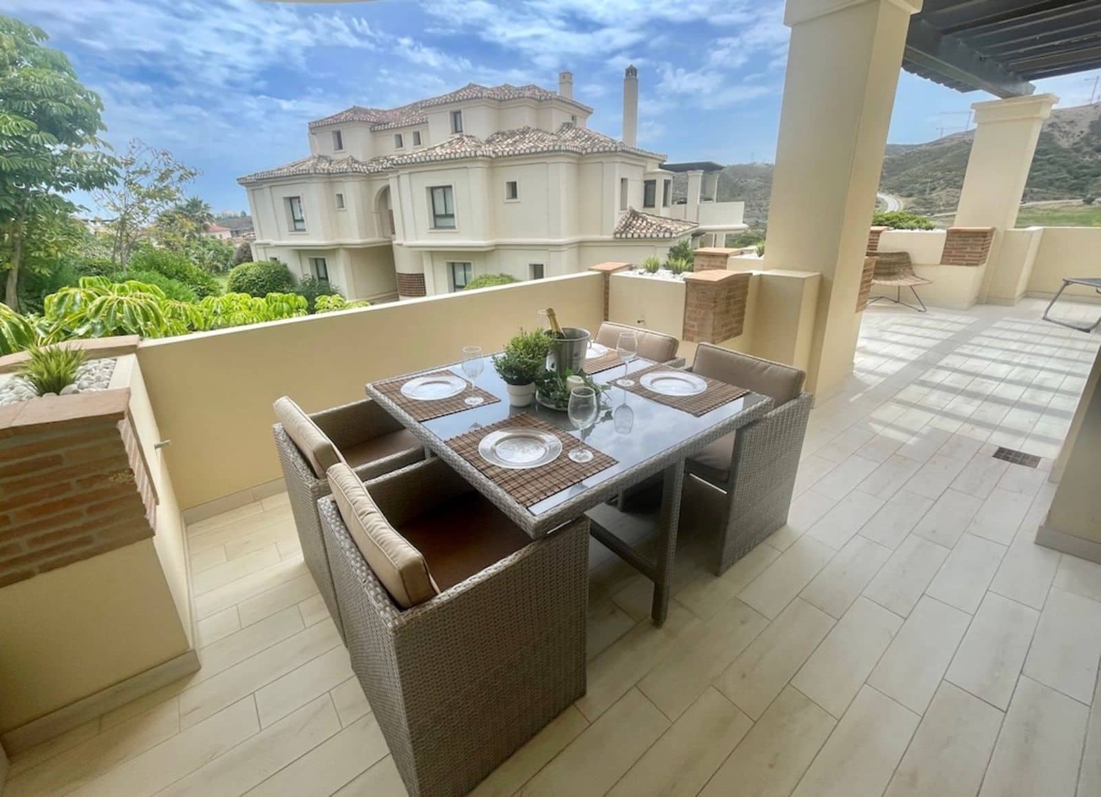 2 soveværelse Lejlighed til salg i Benahavis med swimmingpool - € 579.000 (Ref: 9190381)