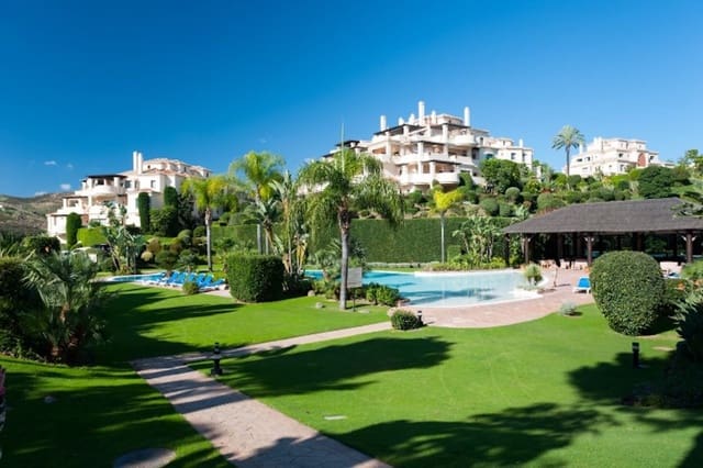 Apartamento de 2 habitaciones en Benahavís pueblo, Benahavís en venta con piscina - 579.000 € (Ref: 9190381)