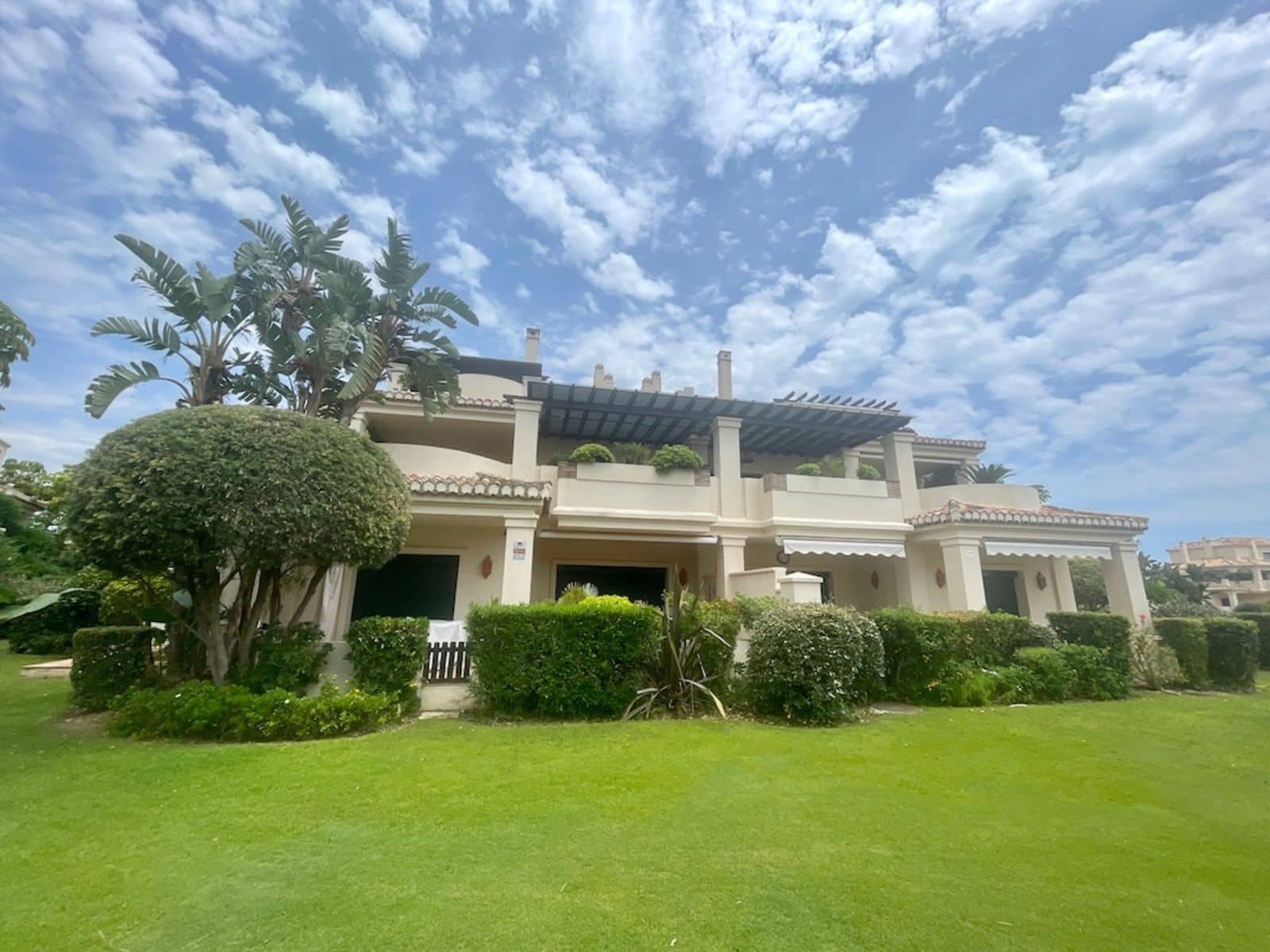 2 soveværelse Lejlighed til salg i Benahavis med swimmingpool - € 579.000 (Ref: 9190381)