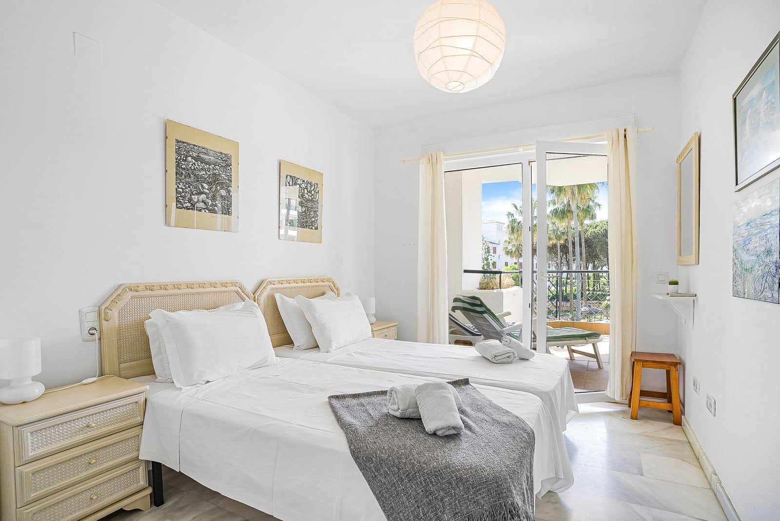 2 soverom Leilighet til salgs i Calahonda med svømmebasseng - € 539 500 (Ref: 9191788)