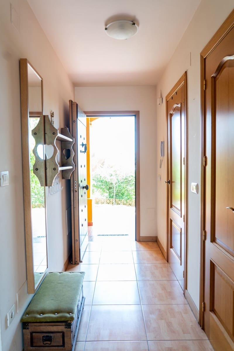 3 soverom Kjedet enebolig til salgs i Riviera del Sol med svømmebasseng - € 490 000 (Ref: 9192827)