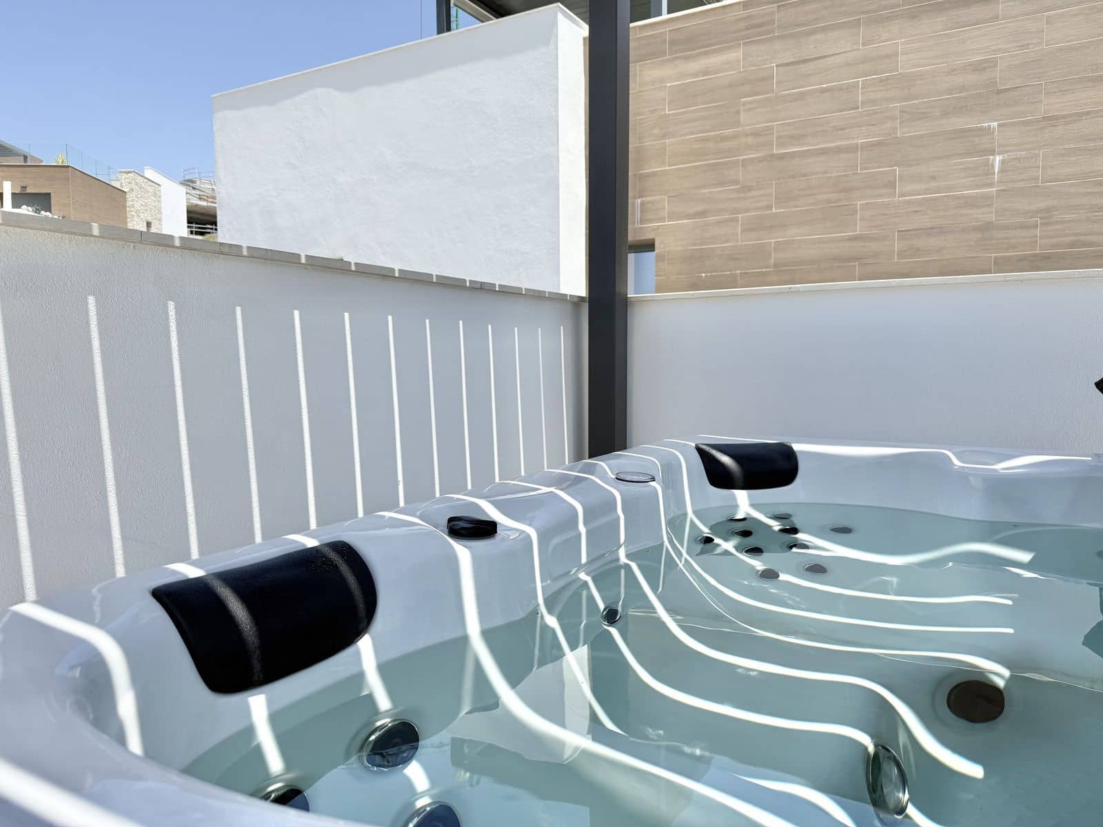 3 chambre Penthouse à vendre à Cabopino avec piscine - 918 000 € (Ref: 9207112)