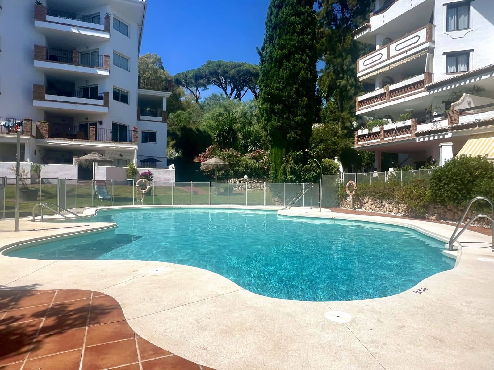 2 chambre Appartement à vendre à Calahonda avec piscine - 325 000 € (Ref: 9227654)