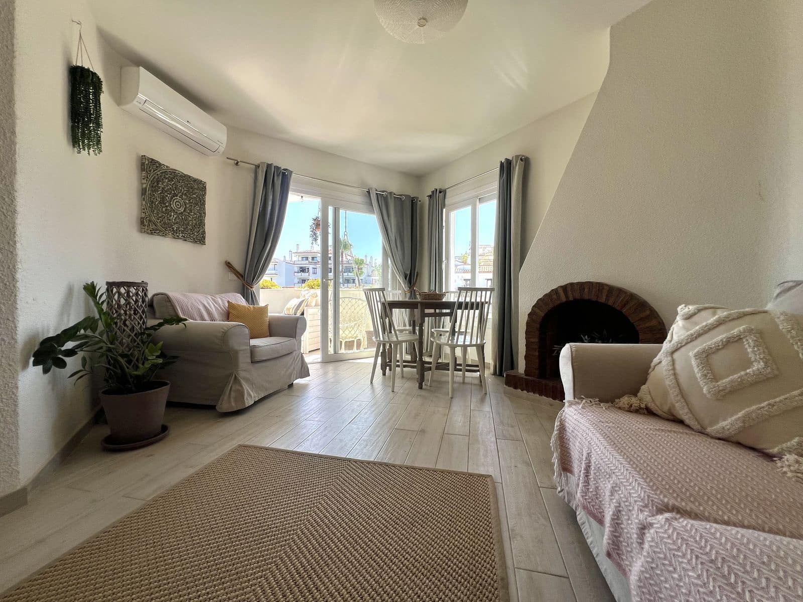 2 chambre Appartement à vendre à Calahonda avec piscine - 325 000 € (Ref: 9227654)