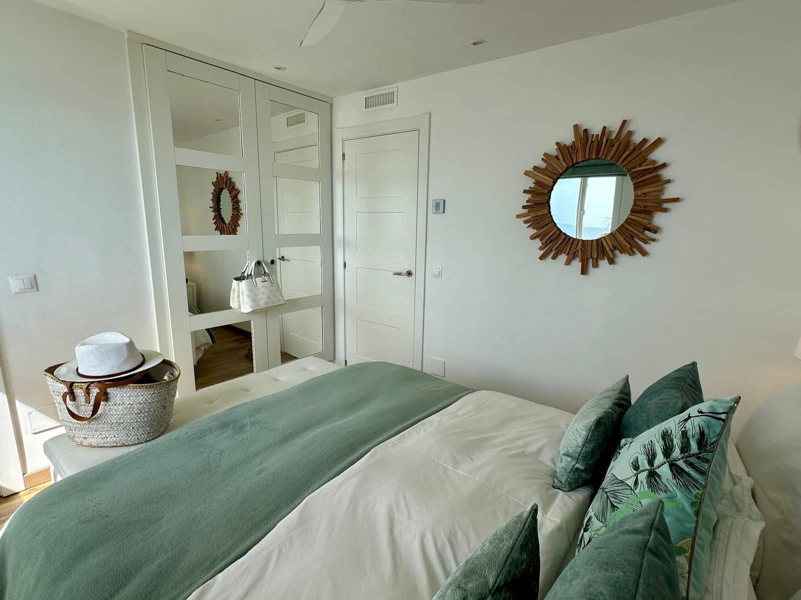 2 bedroom Apartment for sale in Riviera del Sol - € 775,000 (Ref: 9301413)