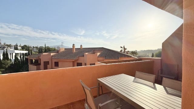 2 bedroom Apartment for sale in El Paraíso, Benahavís with pool - € 365,000 (Ref: 9319587)