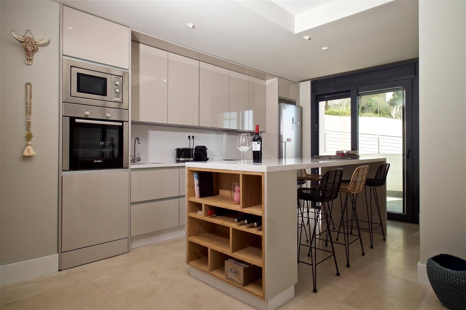 2 Zimmer Apartment zu verkaufen in New Golden Mile mit Pool - 385.000 € (Ref: 9335710)