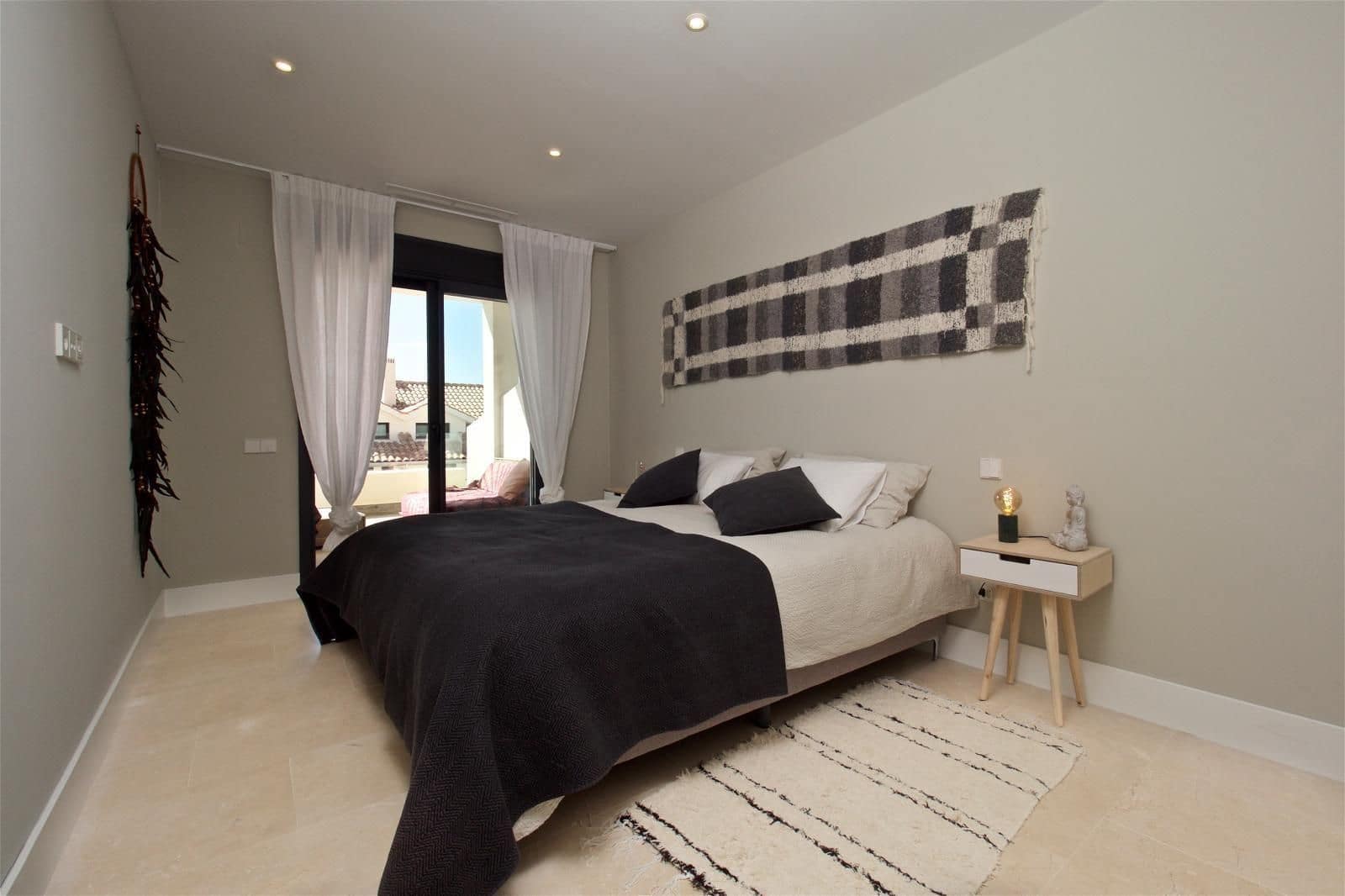 2 Zimmer Apartment zu verkaufen in New Golden Mile mit Pool - 385.000 € (Ref: 9335710)