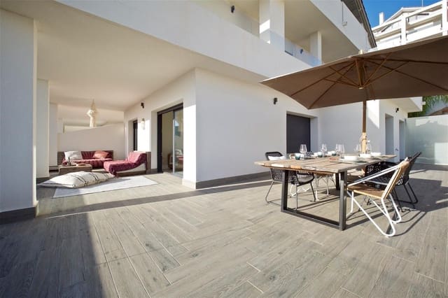 2 soverom Leilighet til salgs i La Concha - Resina Golf, Estepona med svømmebasseng - € 385 000 (Ref: 9335710)