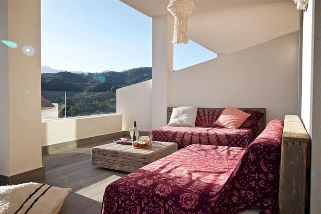 2 soverom Leilighet til salgs i La Concha - Resina Golf, Estepona med svømmebasseng - € 385 000 (Ref: 9335710)