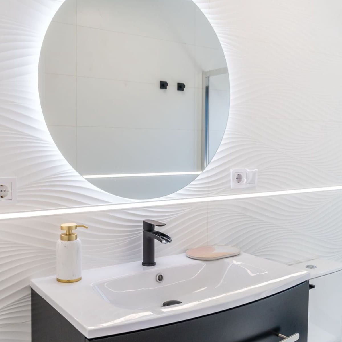 2 slaapkamer Penthouse te koop in Fuengirola - € 695.000 (Ref: 9337077)