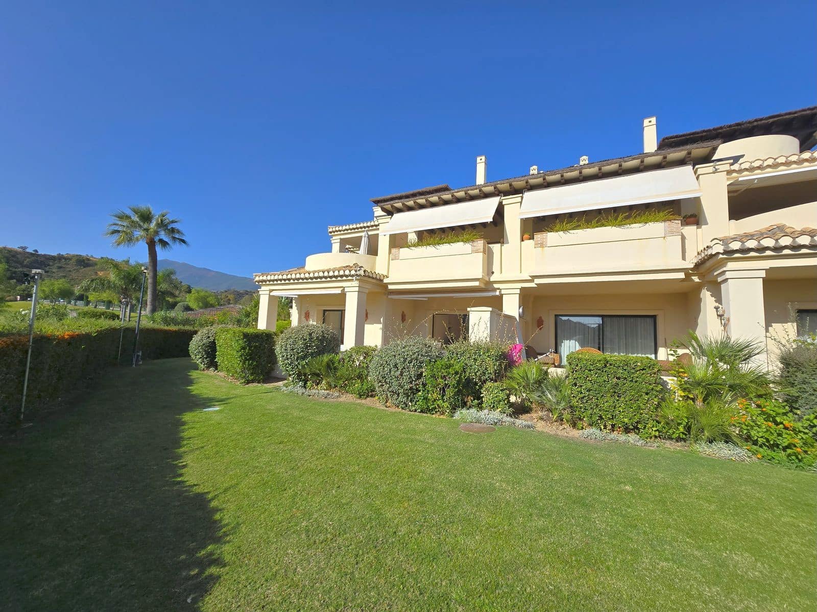 2 sypialnia Apartament na sprzedaż w Benahavis z basenem - 559 000 € (Ref: 9340234)