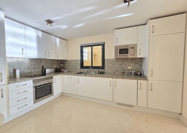 Apartamento de 2 habitaciones en Benahavís pueblo, Benahavís en venta con piscina - 559.000 € (Ref: 9340234)