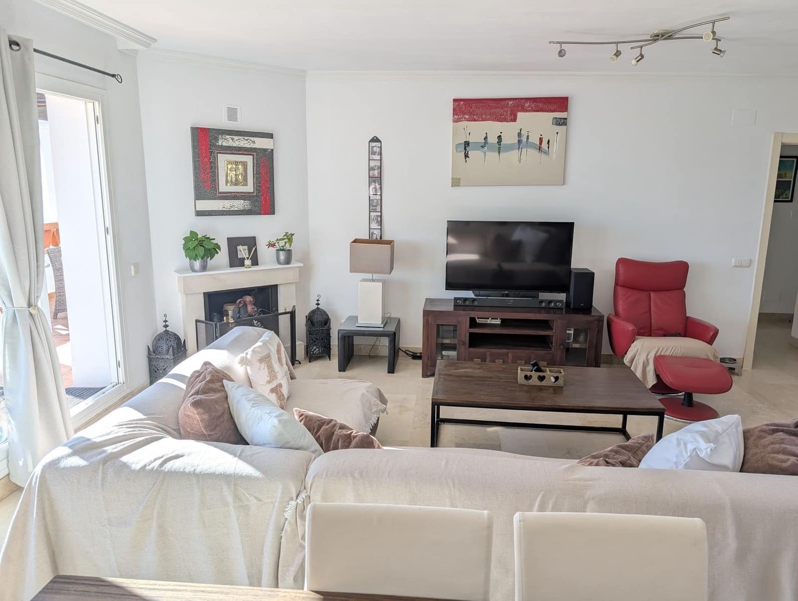 2 bedroom Penthouse for sale in Calahonda with pool - € 475,000 (Ref: 9369202)