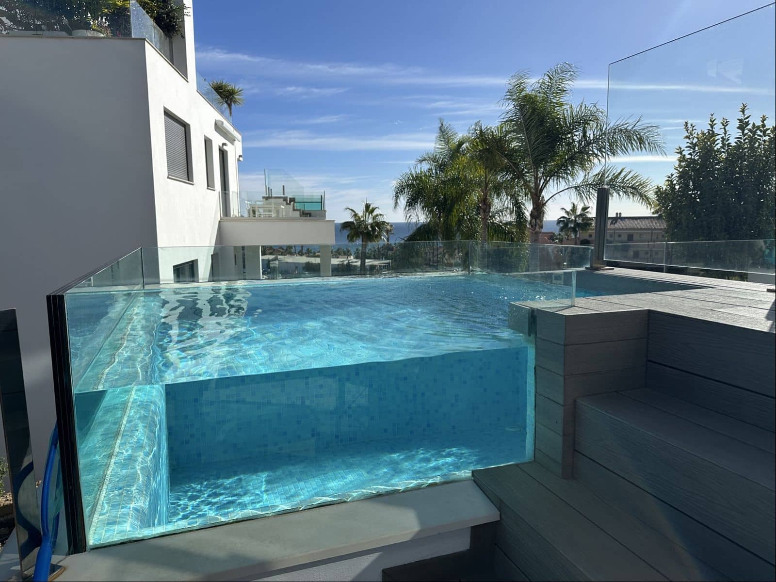 2 soverom Leilighet til salgs i Mijas Costa med svømmebasseng - € 635 000 (Ref: 9379859)