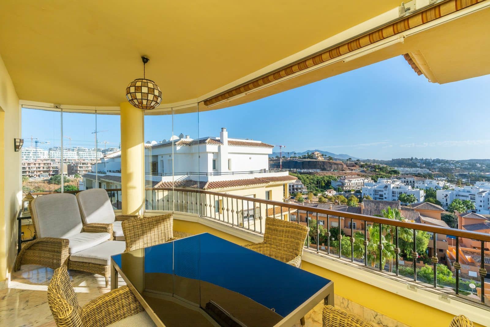 3 bedroom Apartment for sale in La Cala de Mijas with pool - € 539,000 (Ref: 9394344)