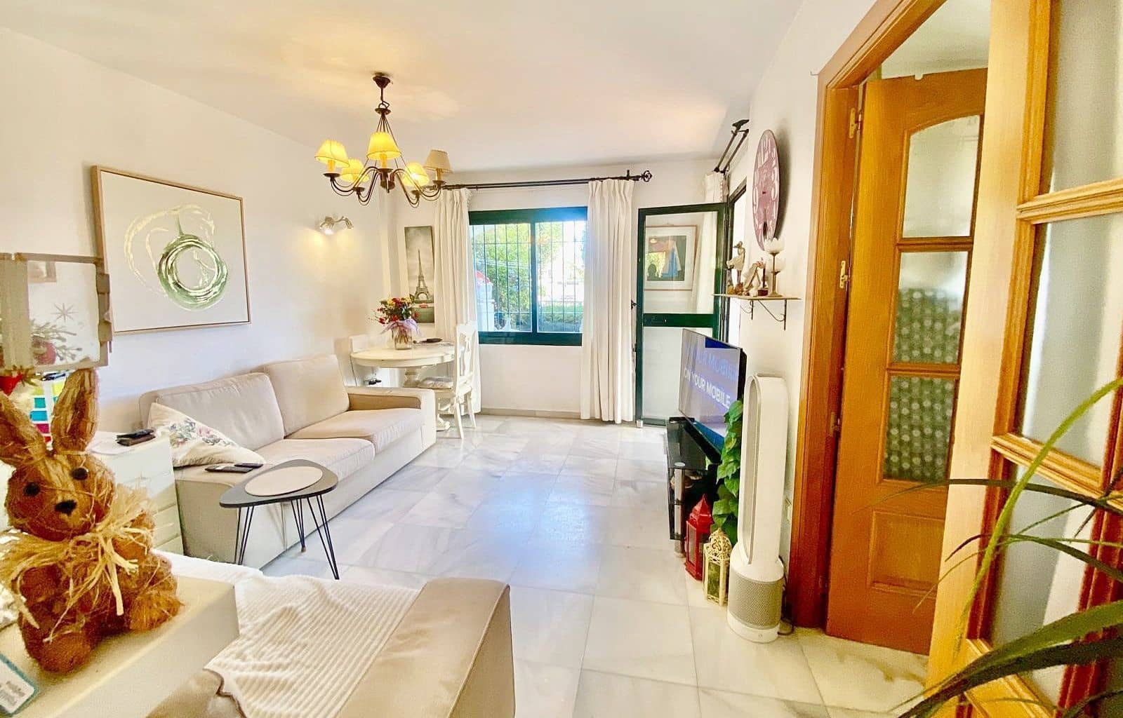 2 bedroom Apartment for sale in Benalmadena with pool - € 310,000 (Ref: 9404456)