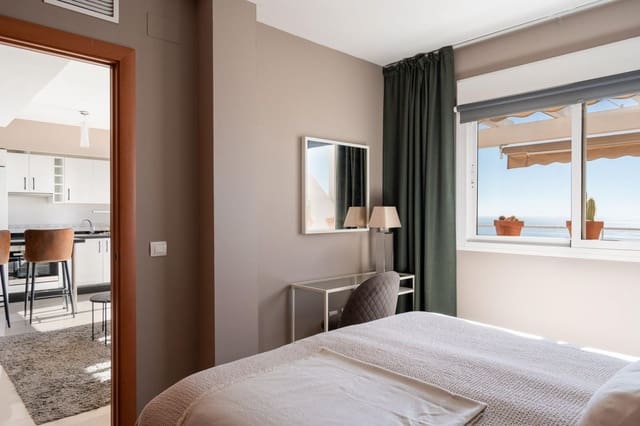 2 soverom Penthouse til salgs i Benalmadena Costa, Benalmádena - € 349 000 (Ref: 9404458)