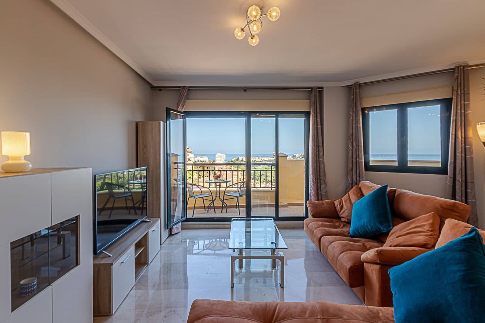 2 slaapkamer Appartement te koop in Benalmadena met zwembad - € 360.000 (Ref: 9411512)