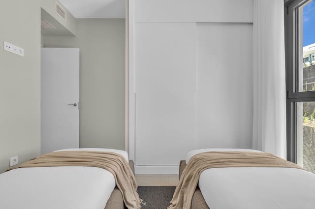 3 soveværelse Lejlighed til salg i Centro ciudad, Fuengirola med swimmingpool - € 595.000 (Ref: 9413007)