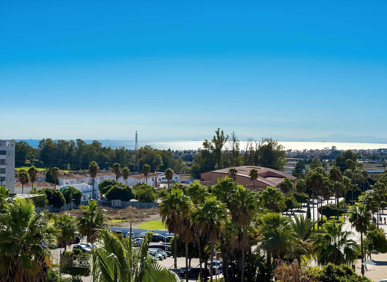 3 sypialnia Apartament na sprzedaż w Nueva Andalucia z basenem - 499 000 € (Ref: 9428922)