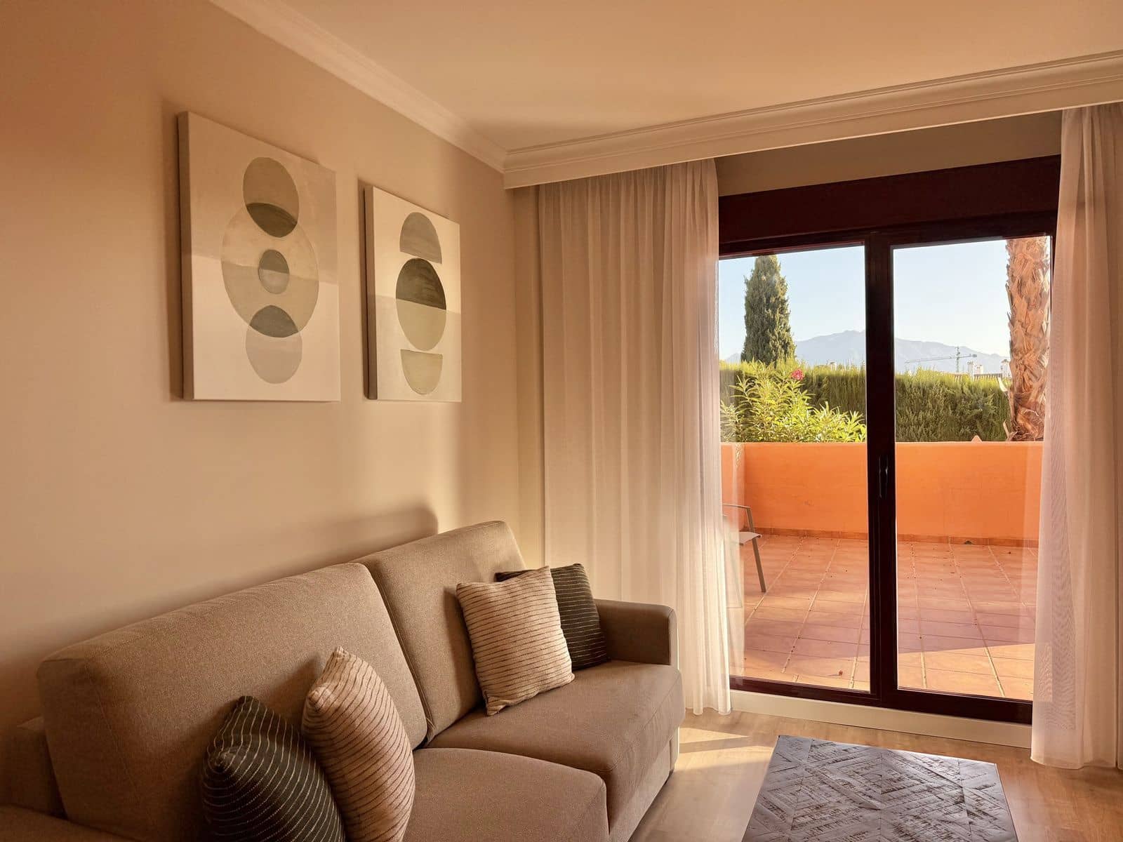 2 slaapkamer Appartement te koop in Benahavis - € 365.000 (Ref: 9435040)