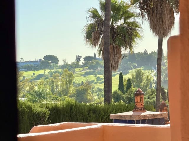 2 slaapkamer Appartement te koop in El Paraíso, Benahavís - € 365.000 (Ref: 9435040)