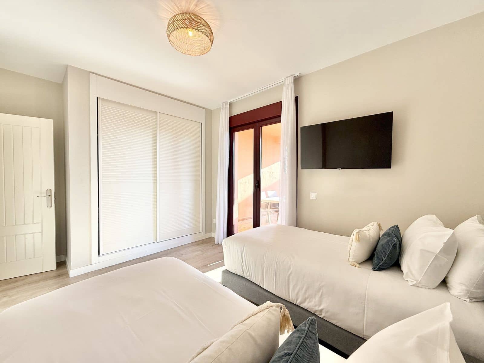 3 Zimmer Apartment zu verkaufen in Benahavis mit Pool - 525.000 € (Ref: 9459632)