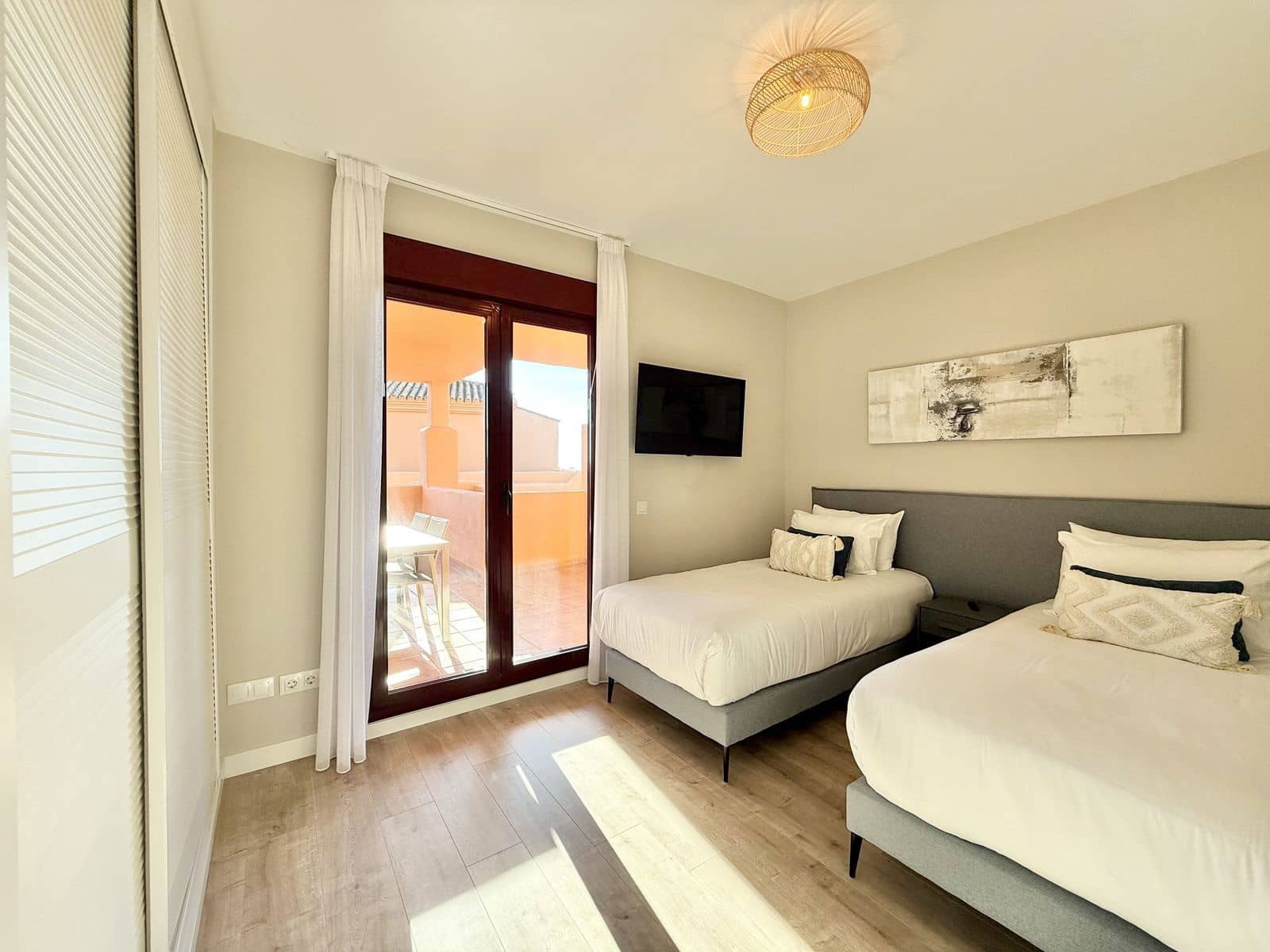 3 Zimmer Apartment zu verkaufen in Benahavis mit Pool - 525.000 € (Ref: 9459632)