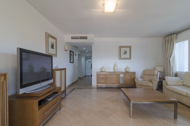 3 slaapkamer Appartement te koop in Río Real, Marbella met zwembad - € 569.000 (Ref: 9459818)