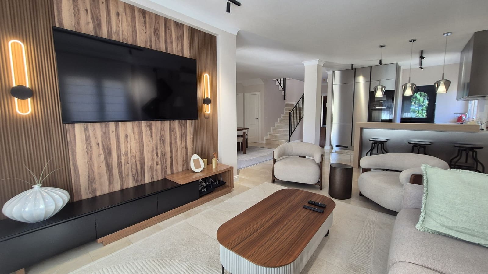 Casa de 4 habitaciones en Riviera del Sol en venta con piscina garaje - 965.000 € (Ref: 10009777)