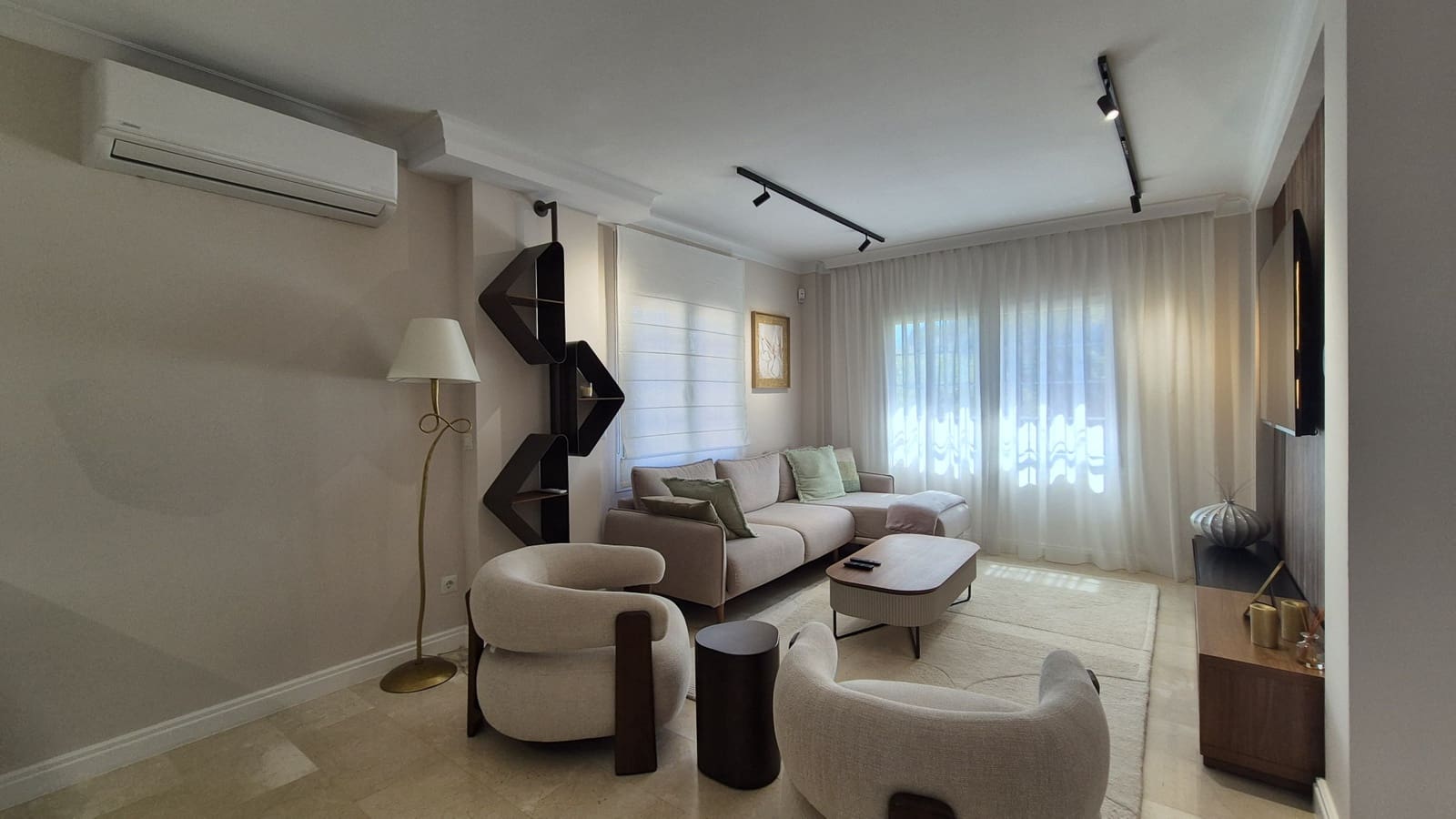Casa de 4 habitaciones en Riviera del Sol en venta con piscina garaje - 965.000 € (Ref: 10009777)