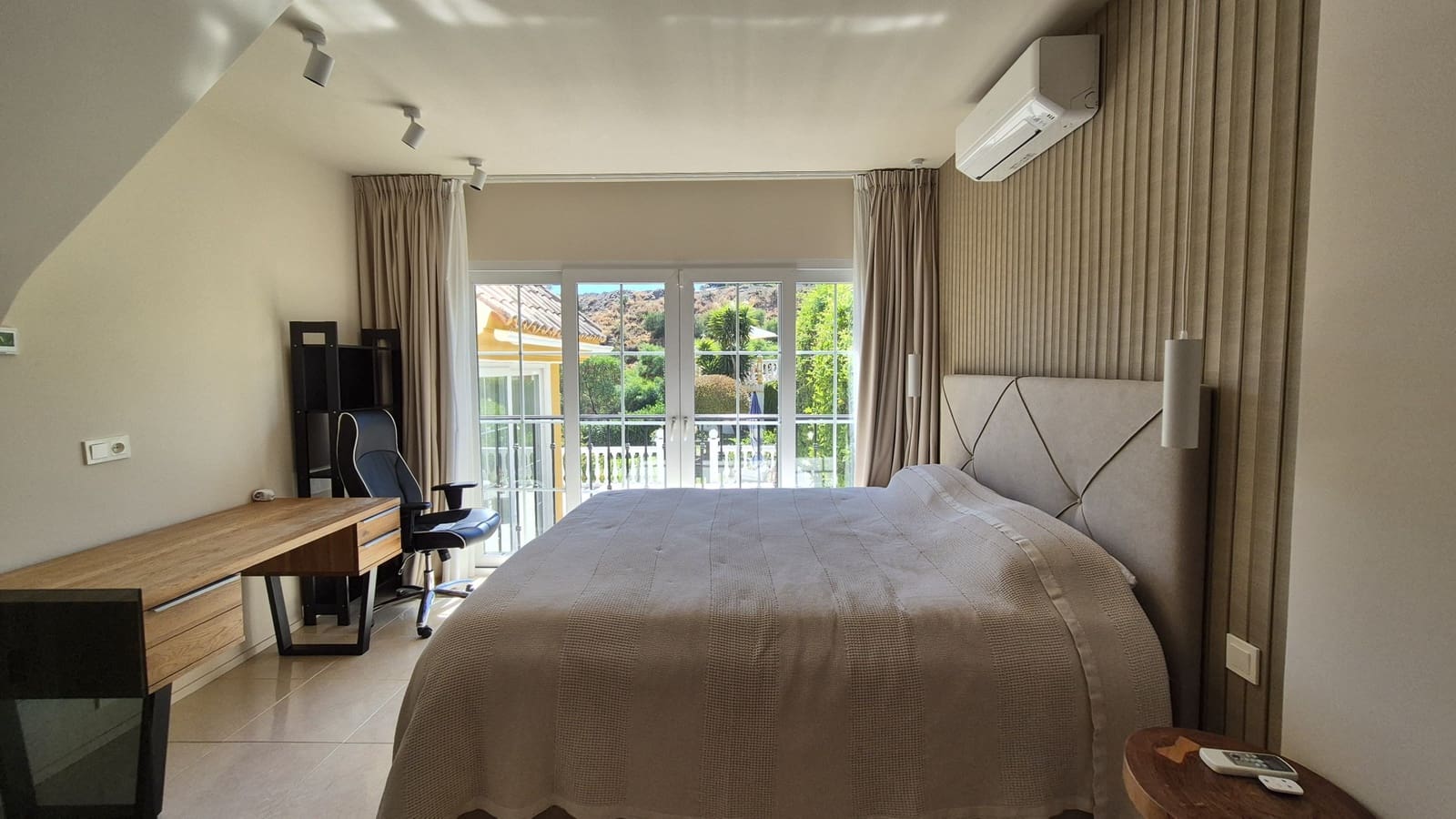Casa de 4 habitaciones en Riviera del Sol en venta con piscina garaje - 965.000 € (Ref: 10009777)